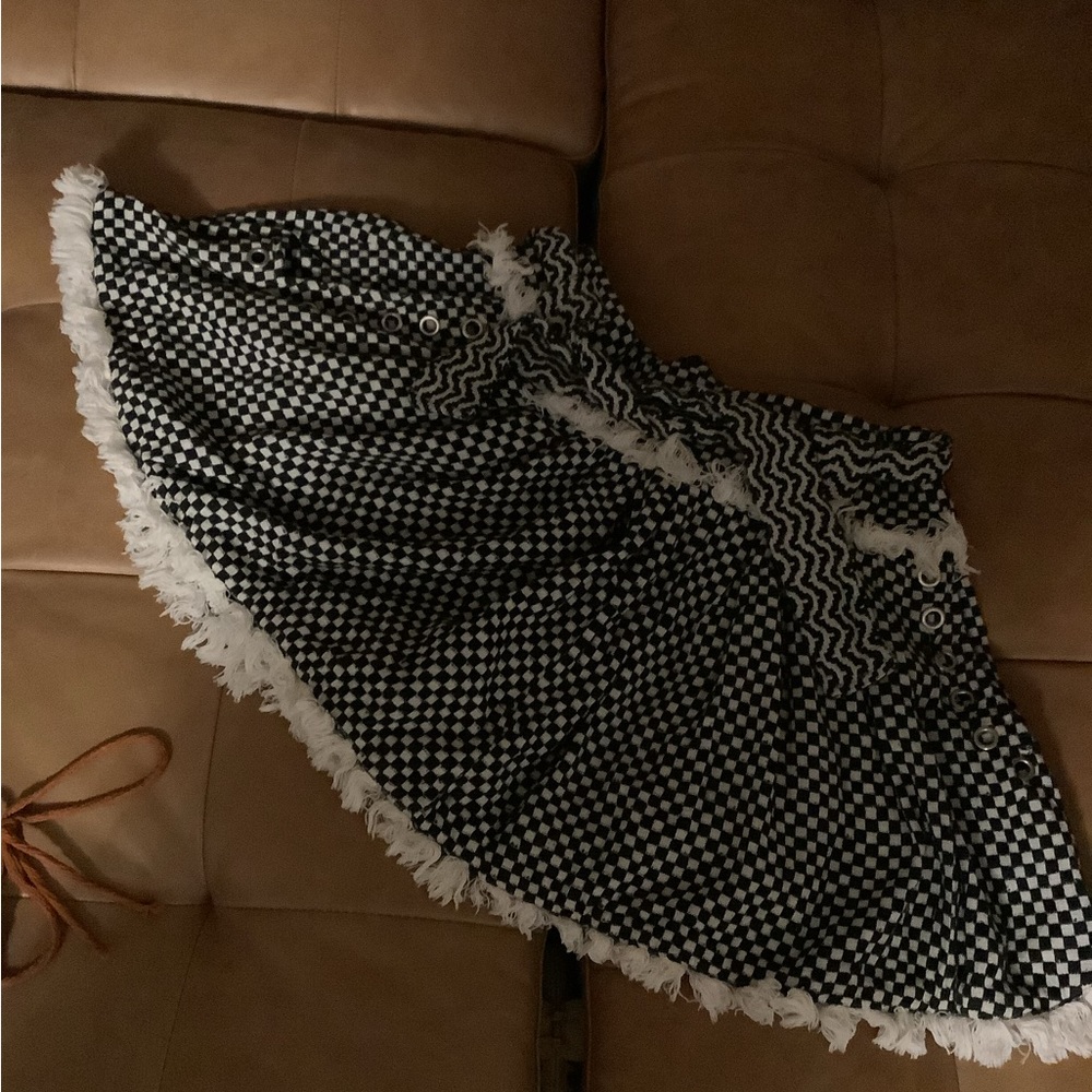 Dodo Bar Or Authenticated  Skirt size small excellent condition .